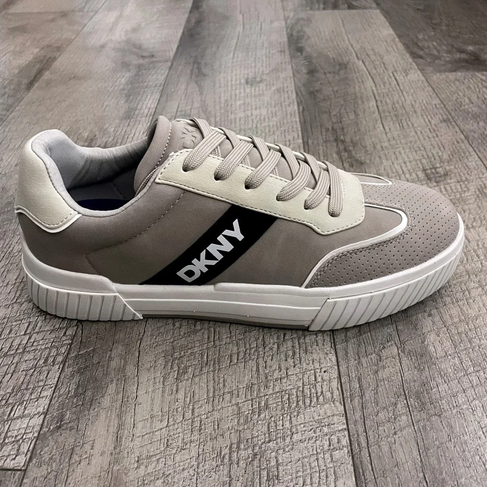 Dkny low top